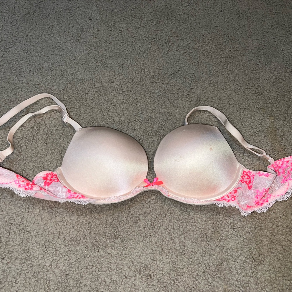 Victoria secret pink push up bra